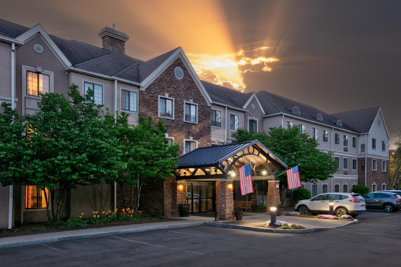 Staybridge Suites Corning By Ihg Екстер'єр фото